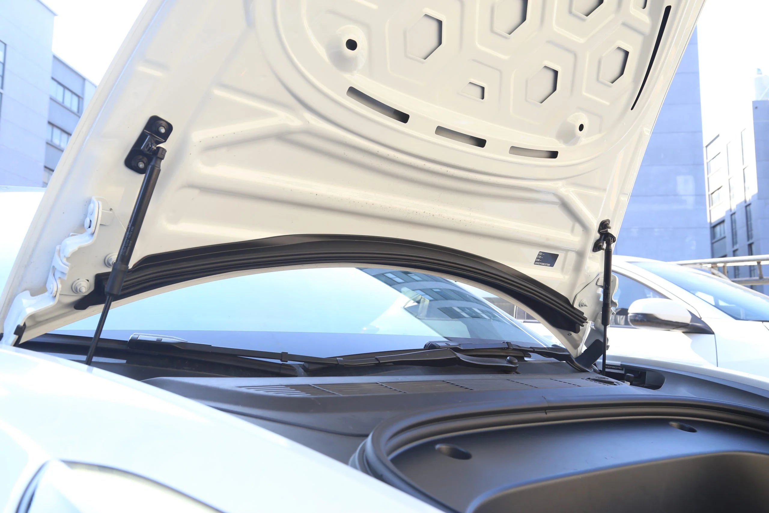 Bonnet Rain Guard Strip (Model 3 2017-2023)