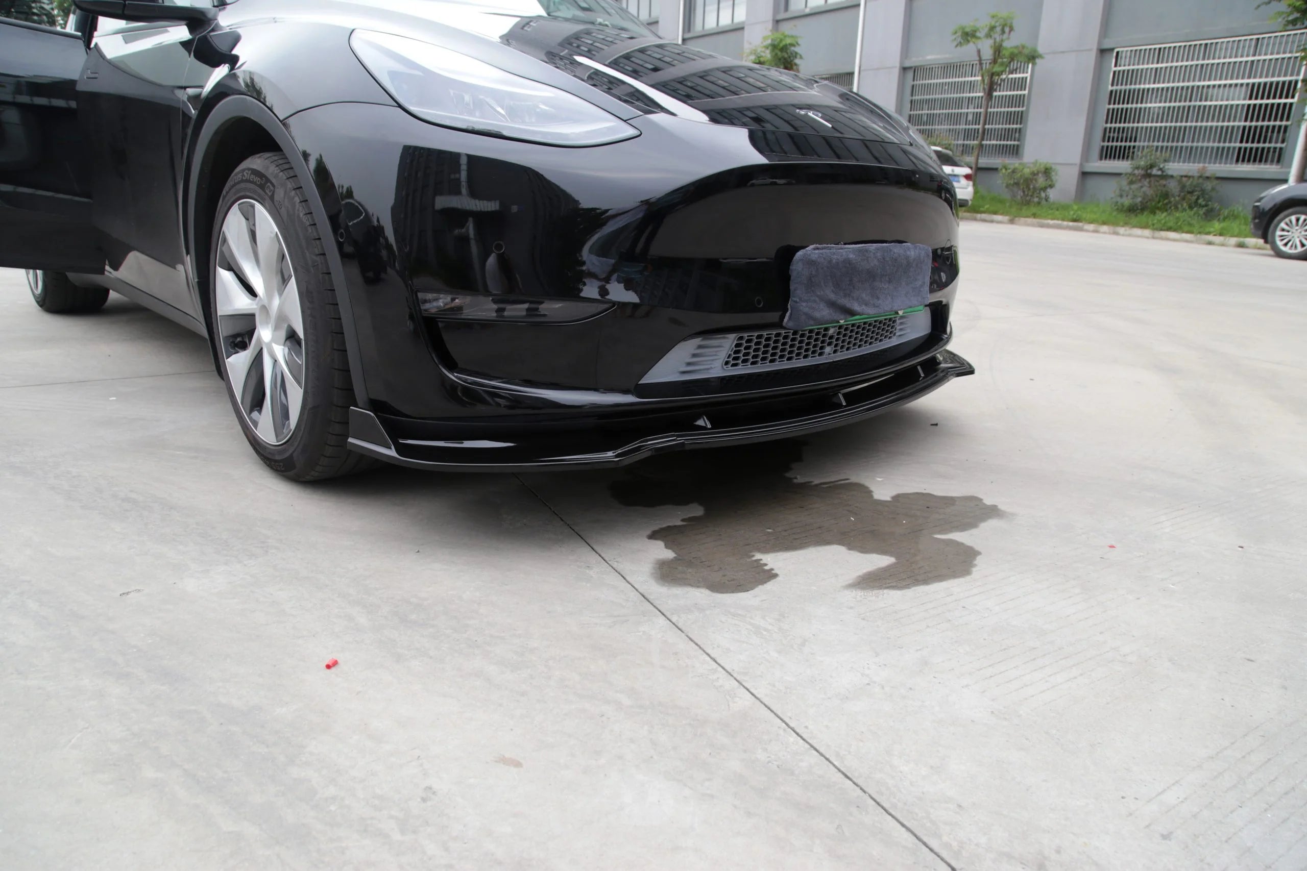 Front Lip (Model Y 2022-2024)