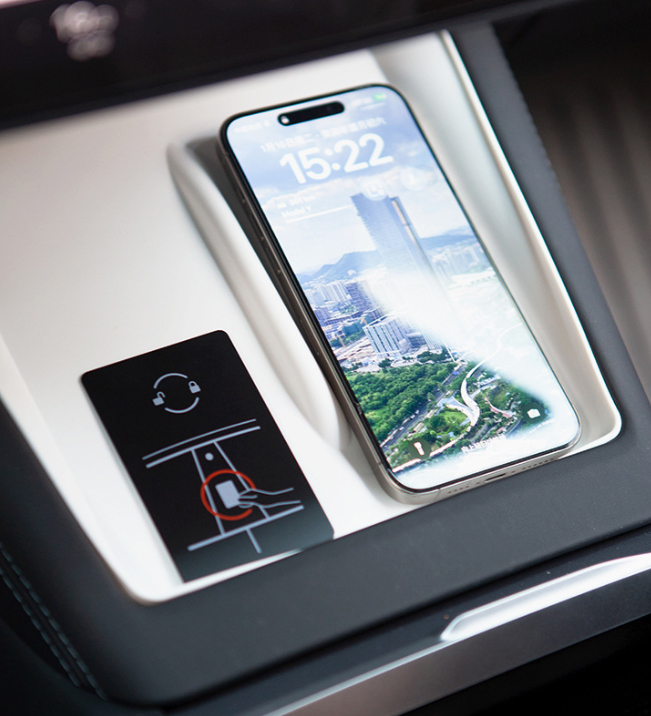 Wireless Charger Pad  (Model 3 Highland/Model Y Juniper)